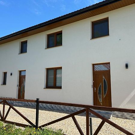 Appartement Styry Pory Roku à Groń Extérieur photo